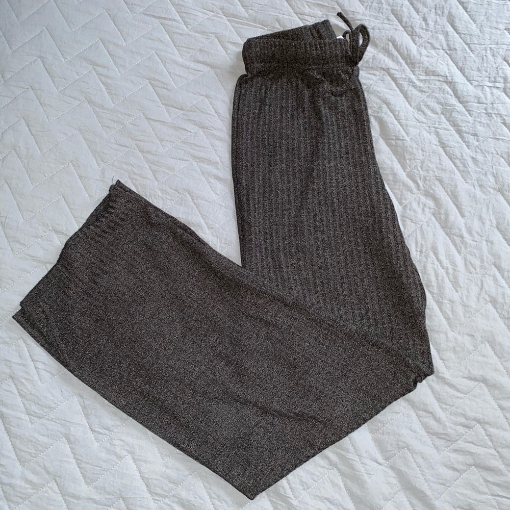 Earthbound gray ribbed pants.